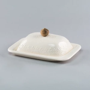 szogletes-vajtarto-feher-irokas