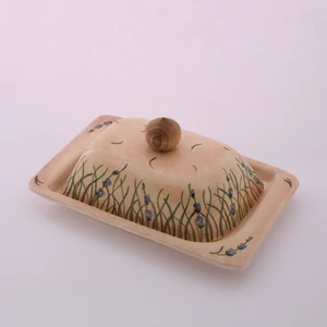 Szögletes vajtartó levendulás